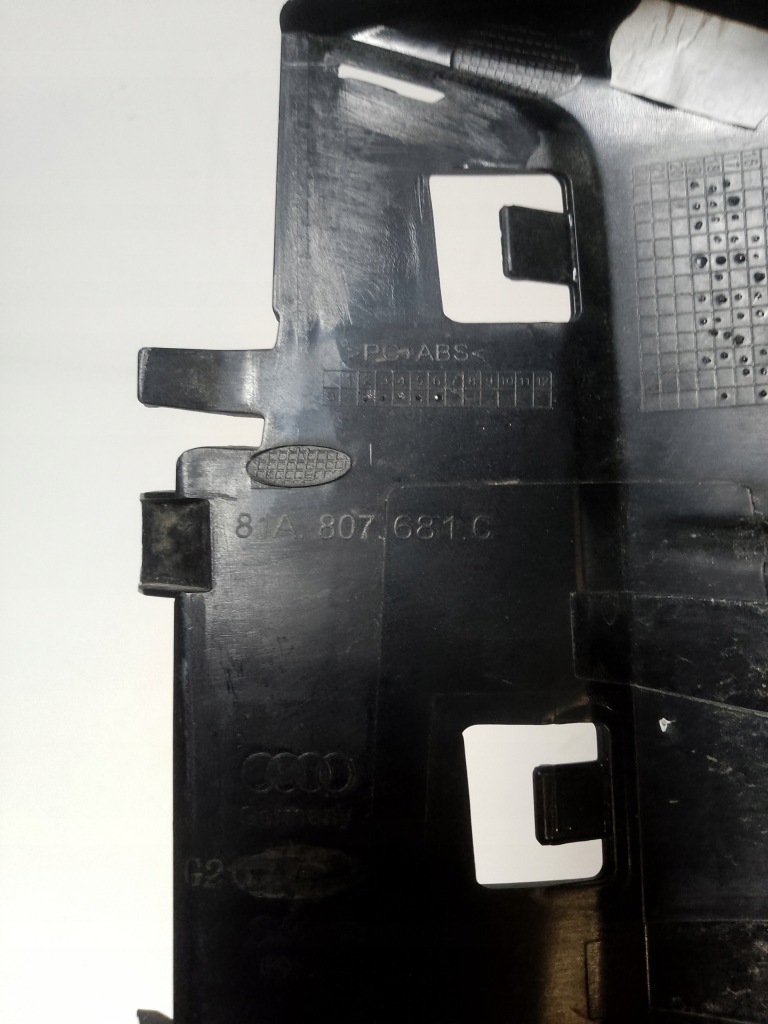 фото №13, D817 - audi q2 решітка бампера перед лівий 81a807681c