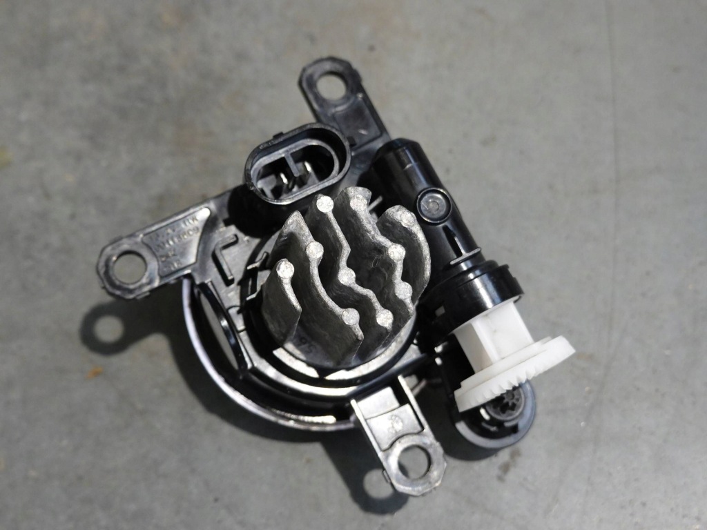 фото №3, Opel corsa f mokka ii b insignia протитуманна фара led drl правий