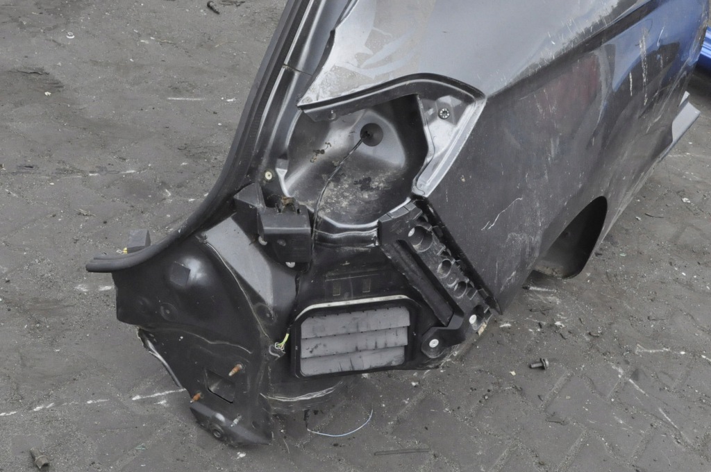 фото №12, Fiesta mk8 чверть крила правий задня задній 3d