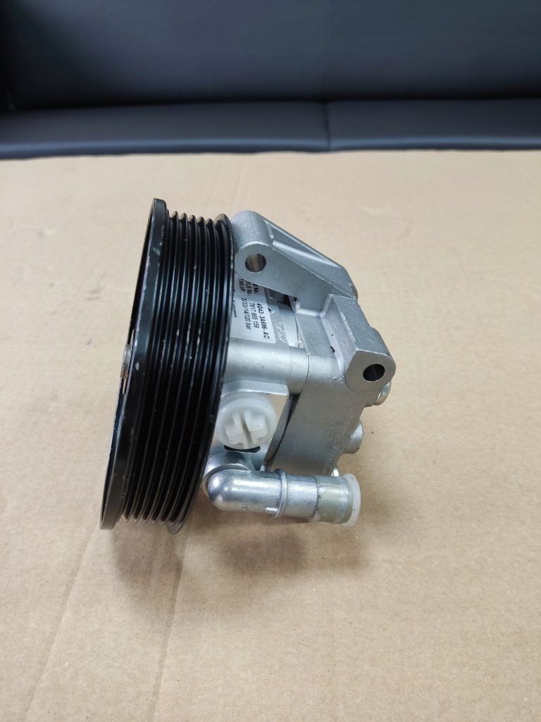 фото №1, Насос підсилювача aston martin db9 4g43-3a696-ac