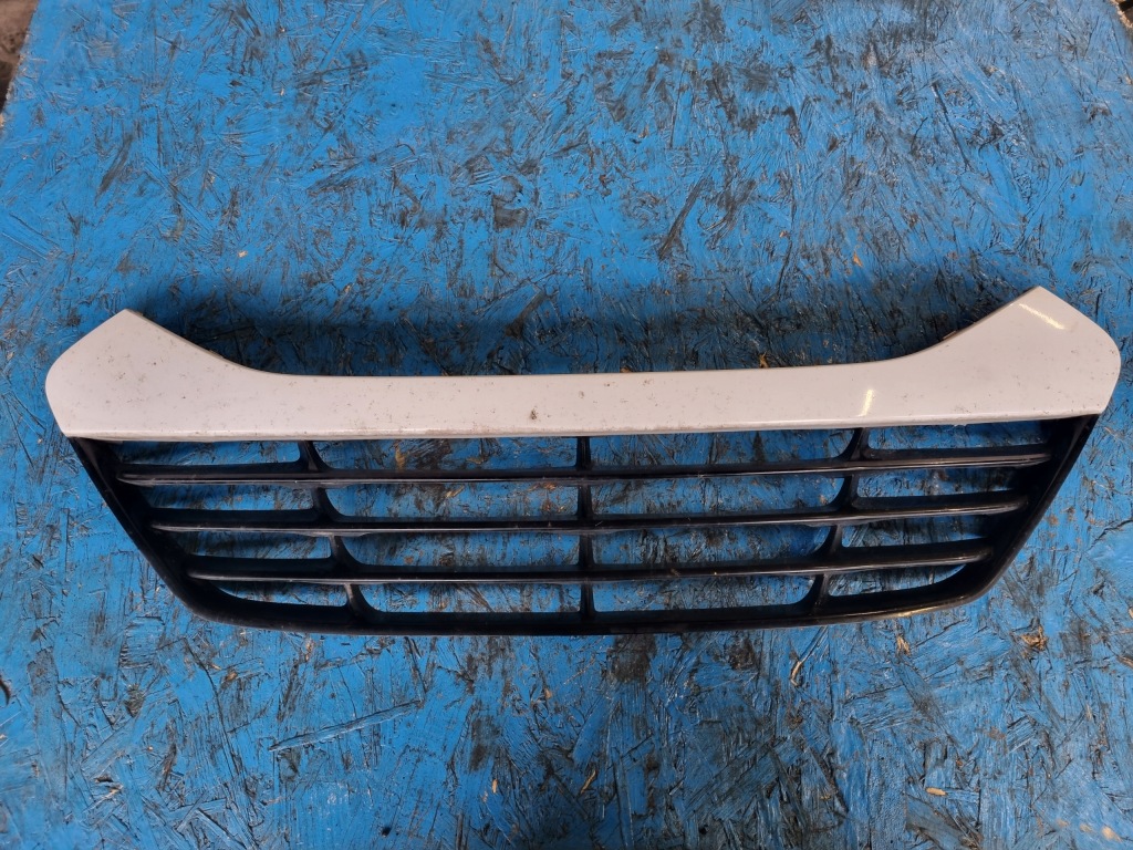 фото №1, Hyundai ix35 решётка бампера перед молдинг tcw