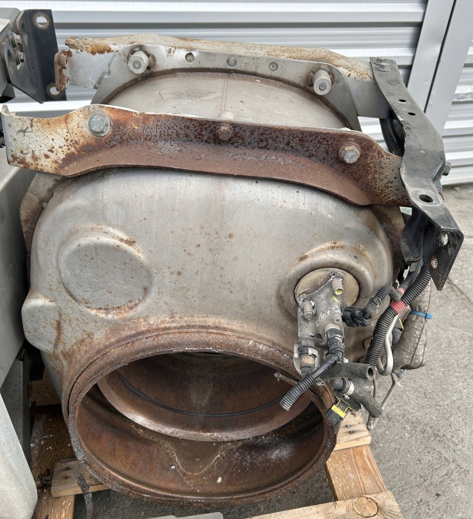 Катализатор dpf daf xf 106 bdf 1947136 + 1903901 с Разборки