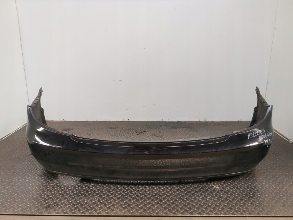 Бампер задняя mercedes w204 рестайлинг  седан pdc c197 в Украине