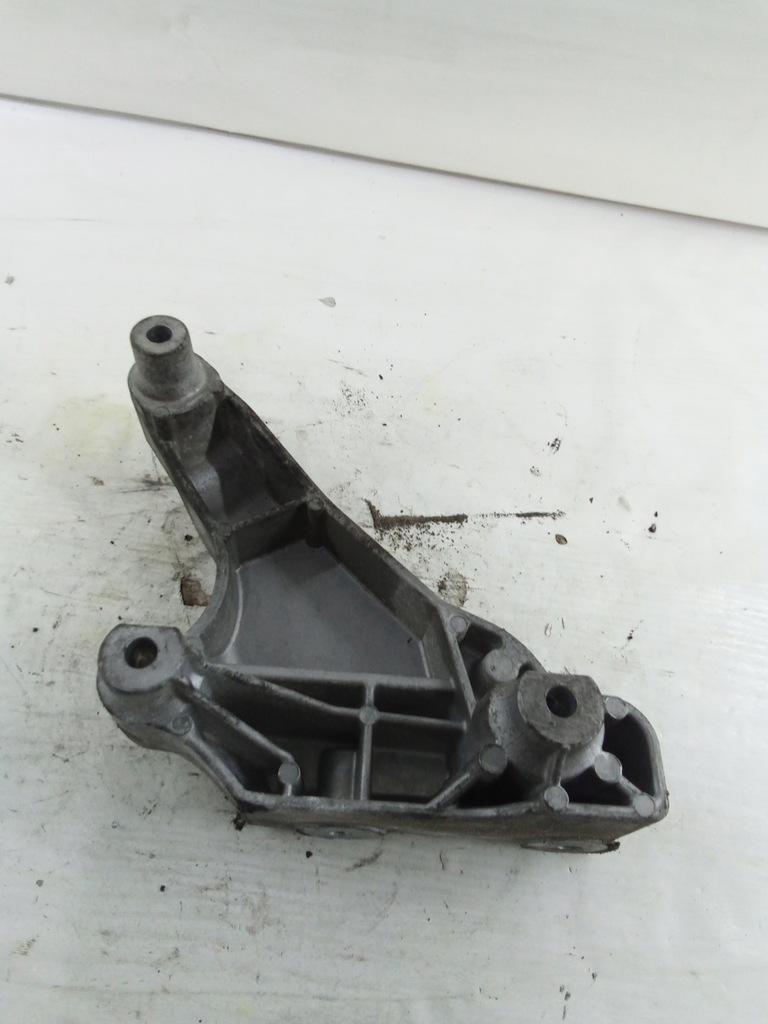 фото №4, I735 кронштейн двигуна opel karl 1.0 42441514