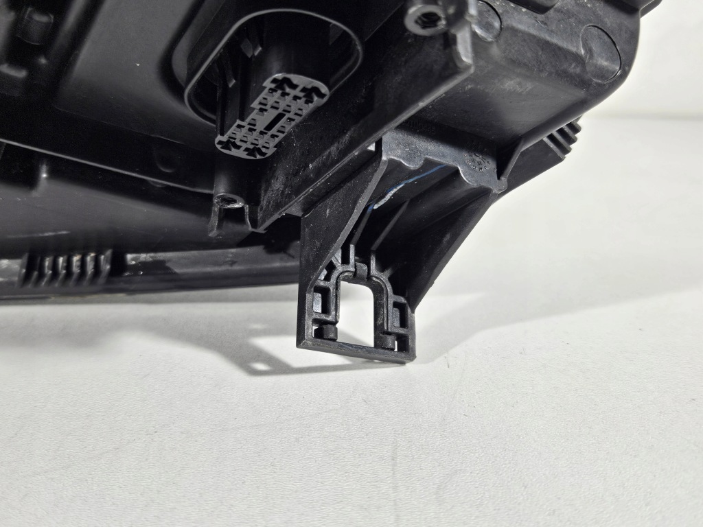 Фара правий перед передня audi q5 2 80a full led cala європа Недорого