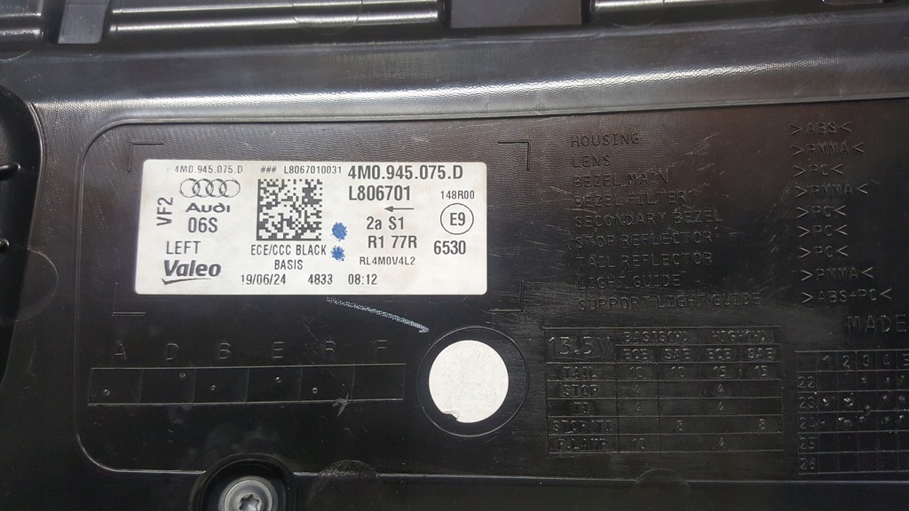 фото №10, Лампа led левый задняя audi q7 4m0945075d демонтаж