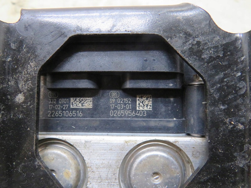 фото №6, Насос abs twingo iii 476605476r