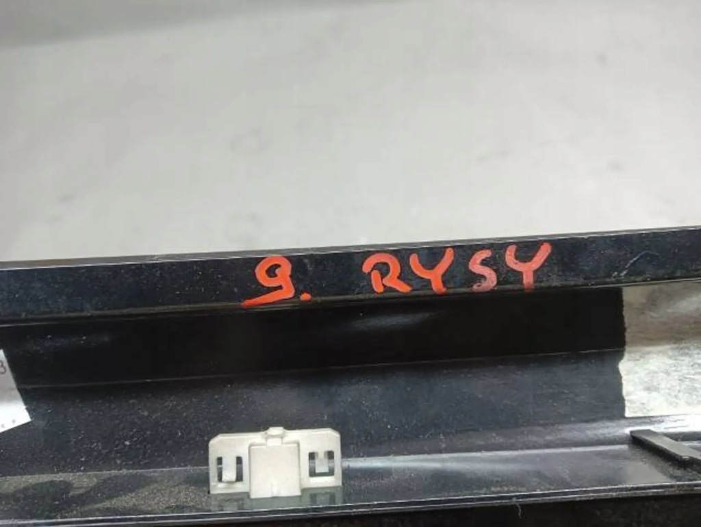 фото №4, M19 renault captur молдинг двері правий задня 822348376r