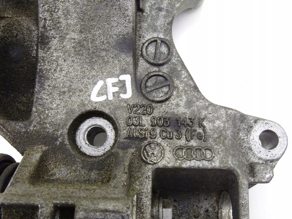 Кронштейн тримач  генератора a3 8p рестайлінг  1.6 tdi cay Недорого