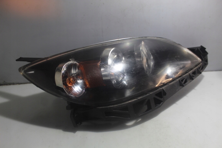 фото №1, Лампа правая передняя mazda 3 i