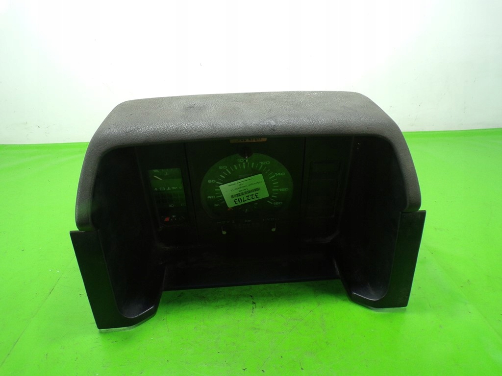 фото №1, Volkswagen t4 счетчик приборы 701919049