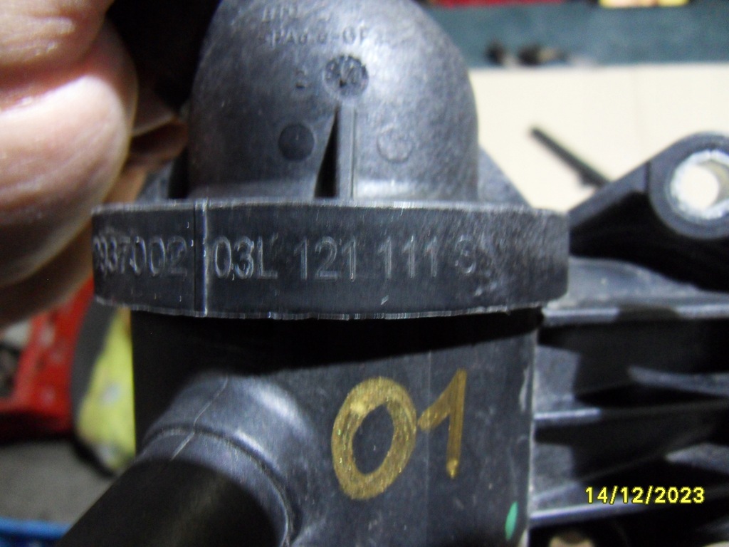 фото №9, Корпус термостата vw seat skoda audi v7548004 03l121111s