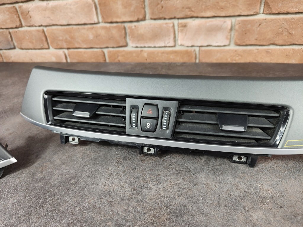 фото №6, Декори накладки декоративні панелі сірі ґрати обдув амбiєнтне bmw f48 x1 f39 x2