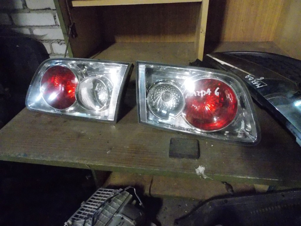 фото №1, Лампа задняя с крышки mazda 6 02-07 левая правая