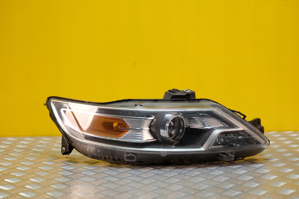 фото №1, Ford taurus 2010-2012 фара лампа звичайна r usa