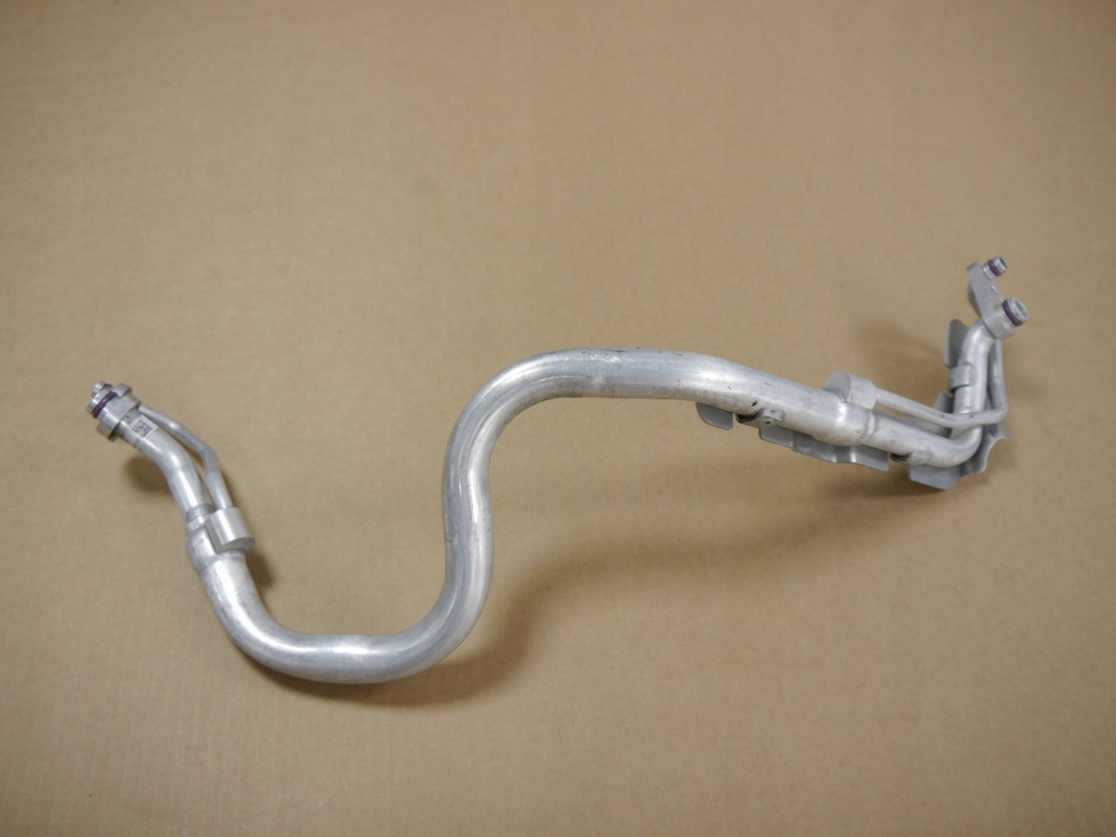 фото №1, Audi a3 8y шланг кондиционера 5wc816738a