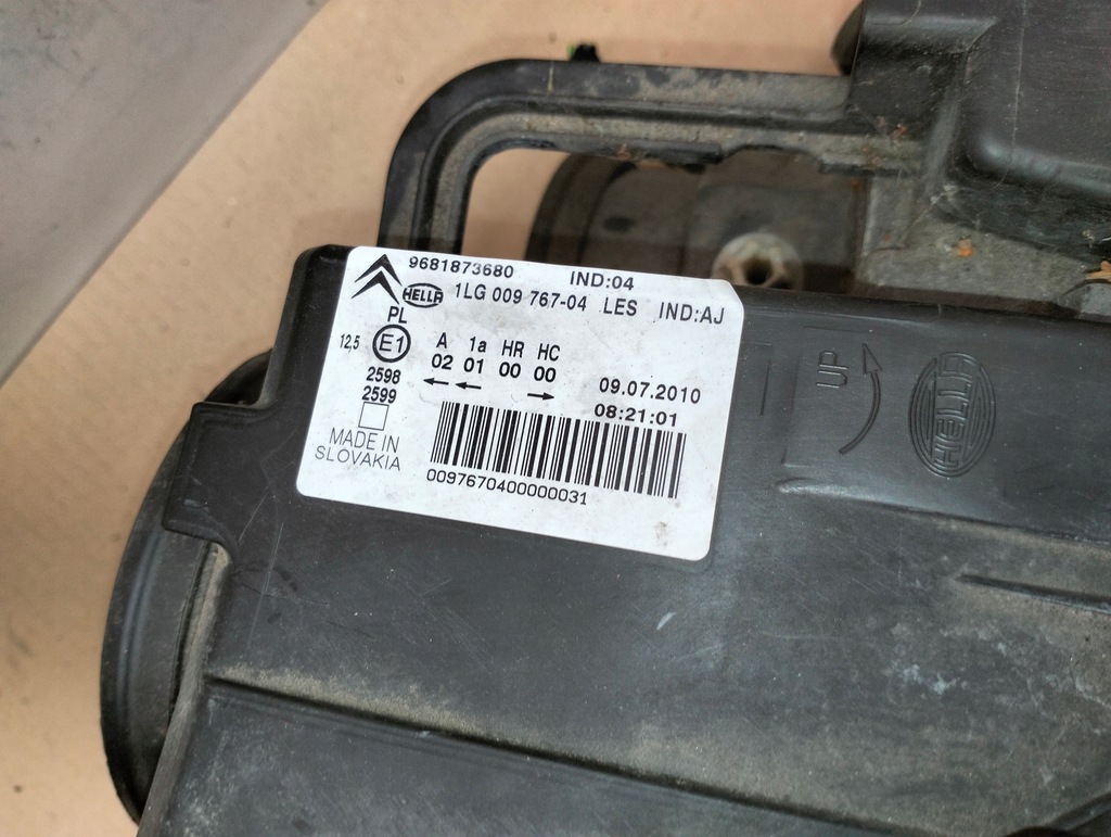 фото №8, Лампа правая перед citroen c3 picasso lata 2008-2012 uk