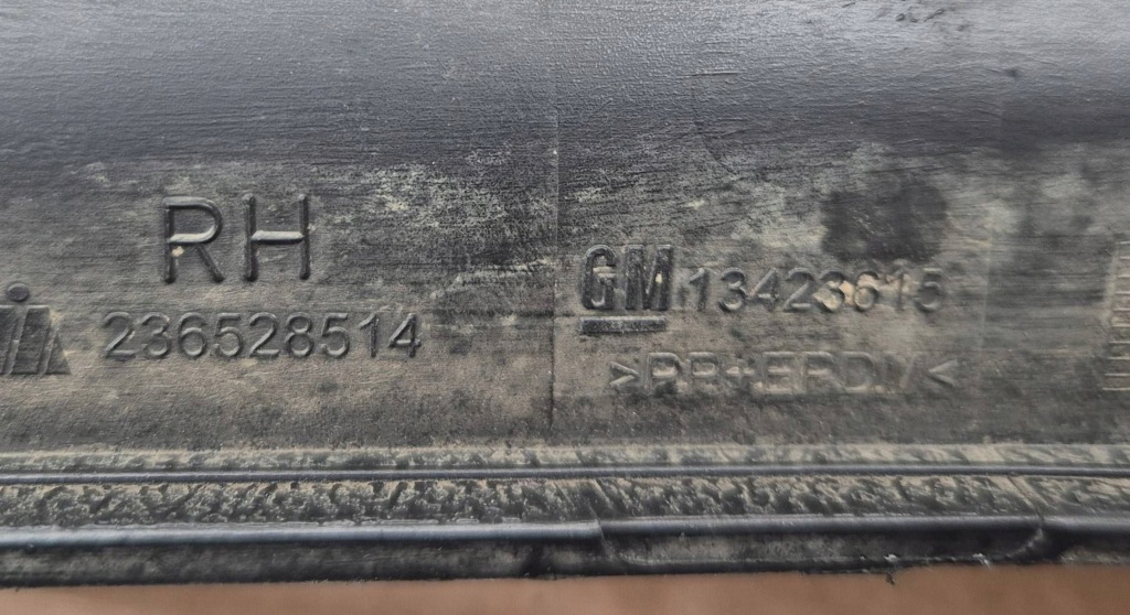 Opel astra k 15- спойлер бампера передний правая часть 13423615 с Разборки