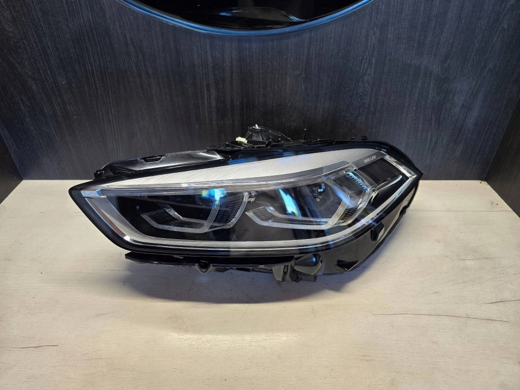 фото №1, Лампа фара левый перед led bmw 1 f40 9482807