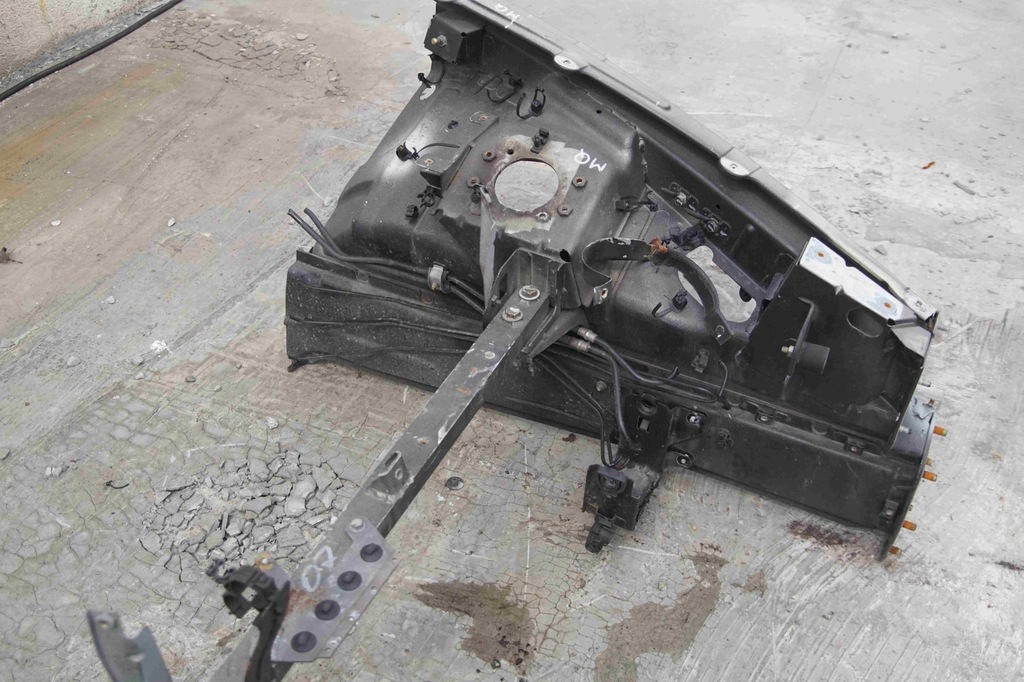 фото №9, Четверть лонжерон l/p maserati quattroporte v 04