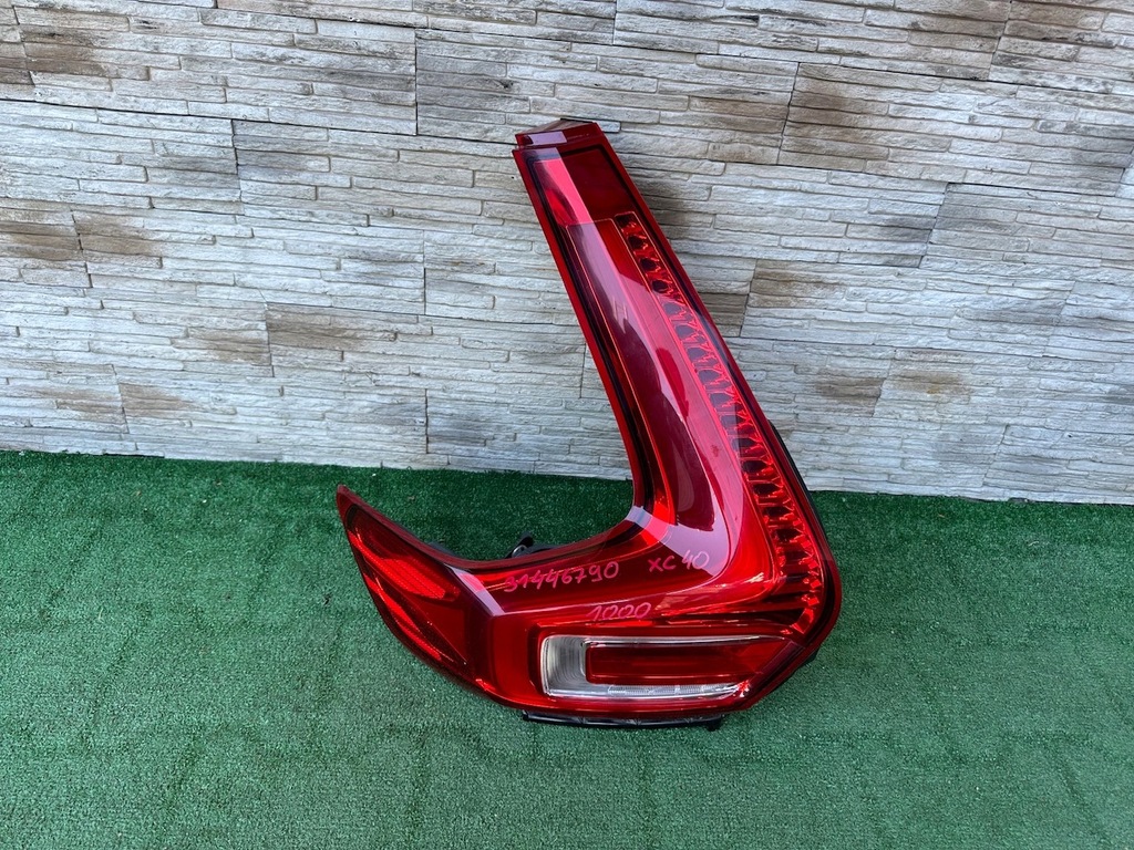 фото №1, Лампа volvo xc40 31446790