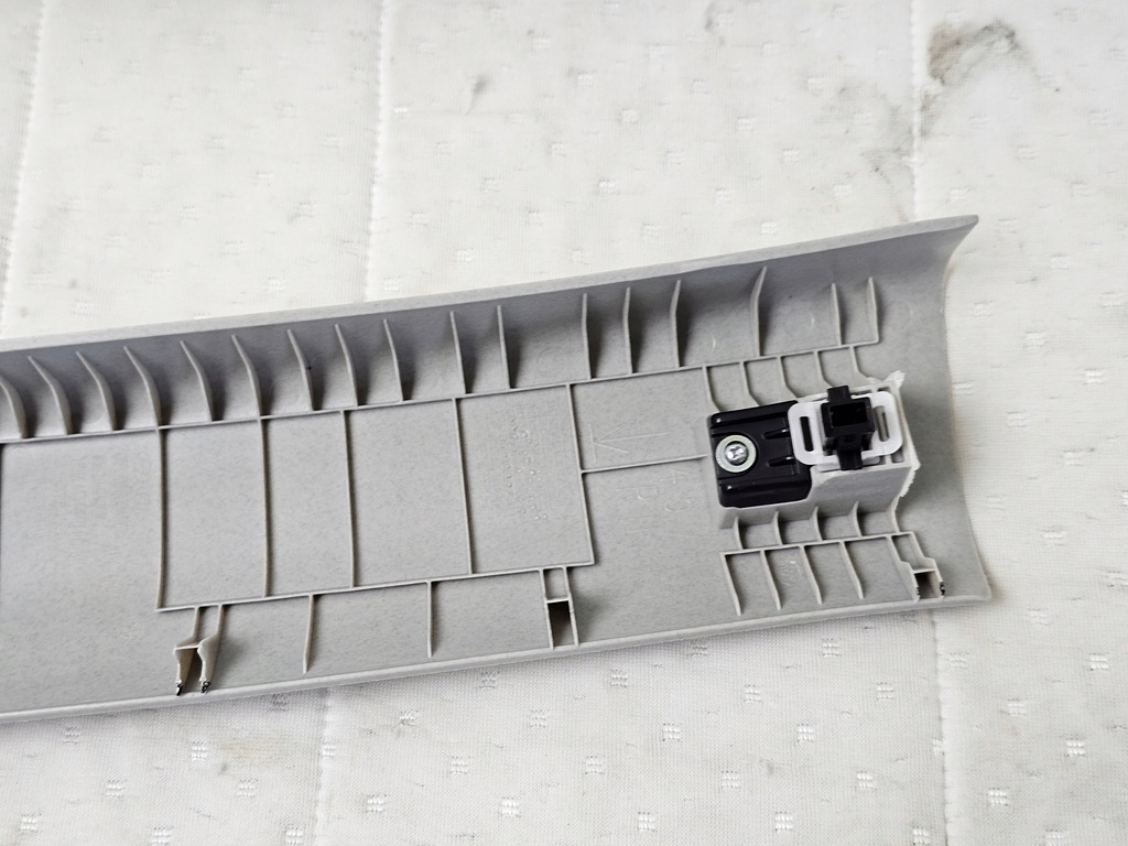 фото №7, Захист обшивка заглушка молдинг стійка права правий kia niro 85820-g5000