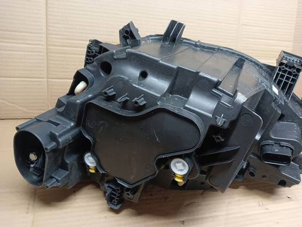 фото №13, M31 лампа передня права vw id.4 id.5 full led 11b941036m