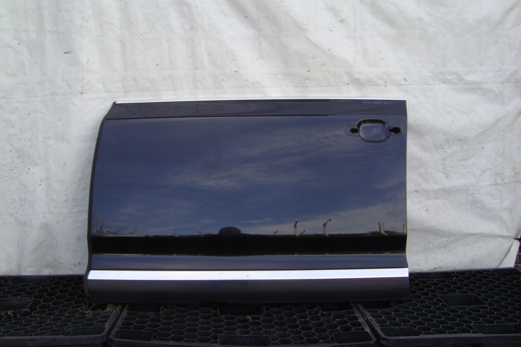 фото №1, Дверь правый перед молдинг vw touareg 7l 02-