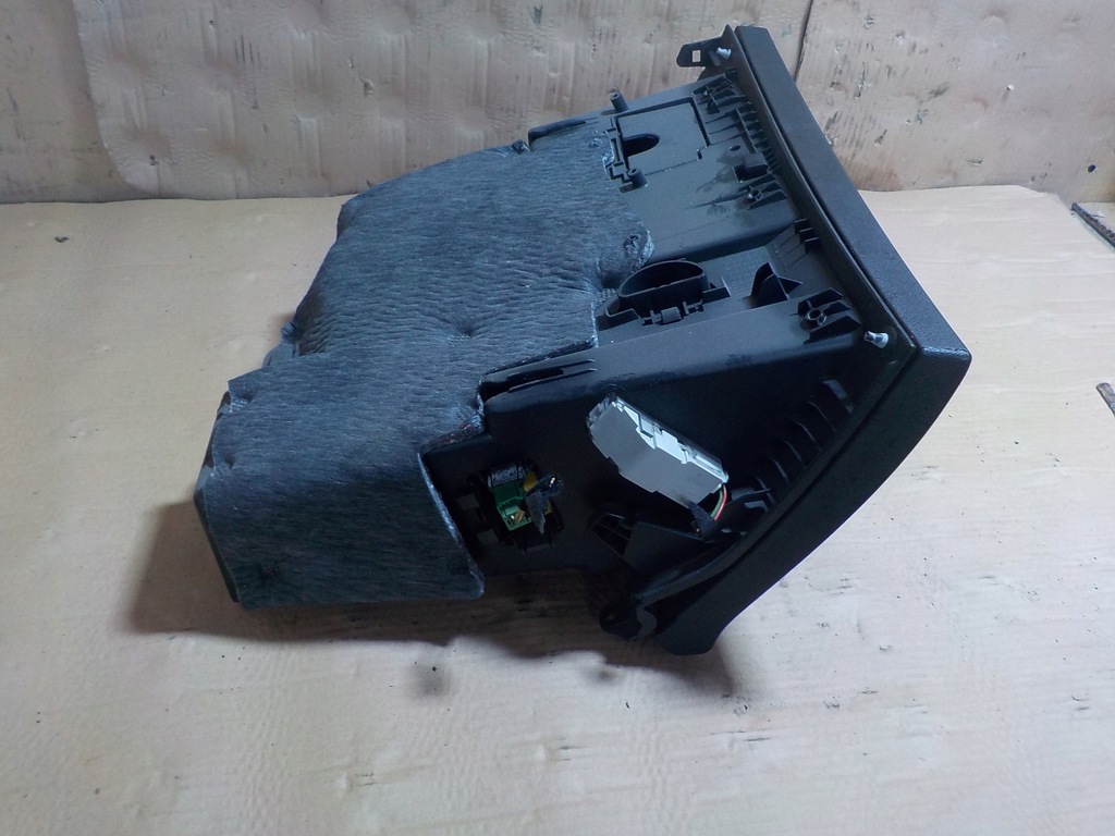 фото №5, Peugeot 308 бардачок пассажира