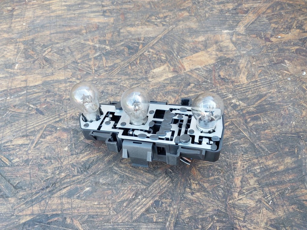 фото №11, Вкладыш лампы левый левый задняя задний audi a6 c5 sedan