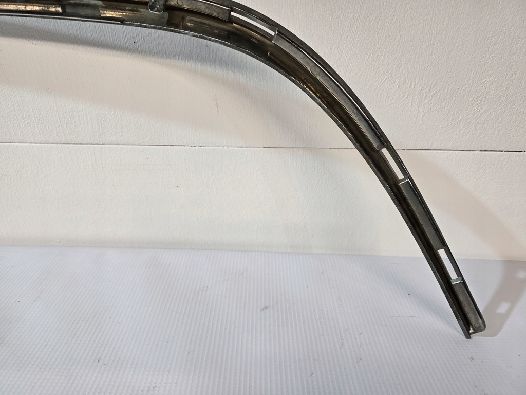 фото №11, Peugeot 308 2013- молдинг хром бампера перед aa37695348