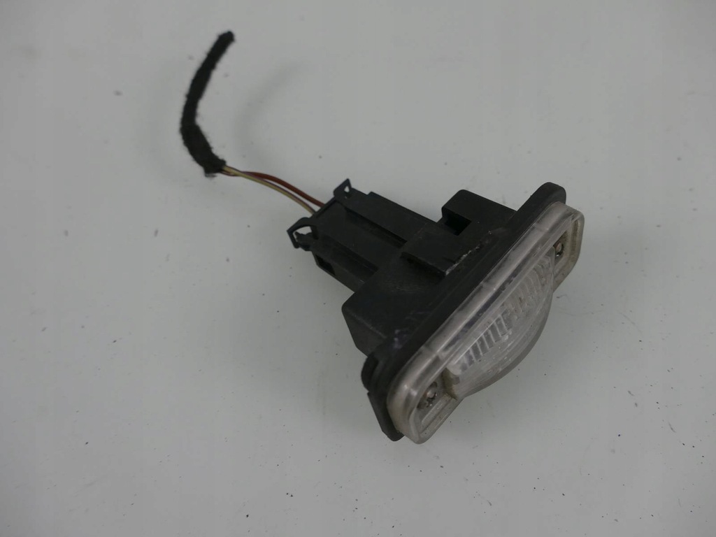 фото №1, Mercedes slk r171 лампа номерного знака регистрационный задняя освещение w211