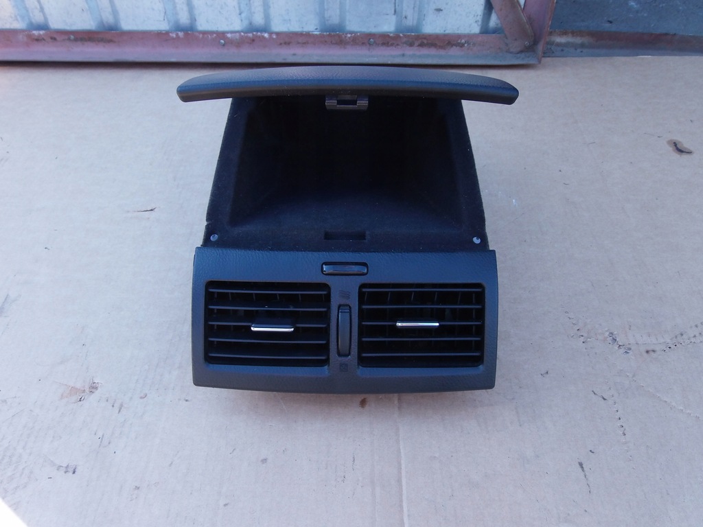 фото №8, Бардачок решітка консолі toyota avensis verso 01-03r 2.0 d4d 55412-44110