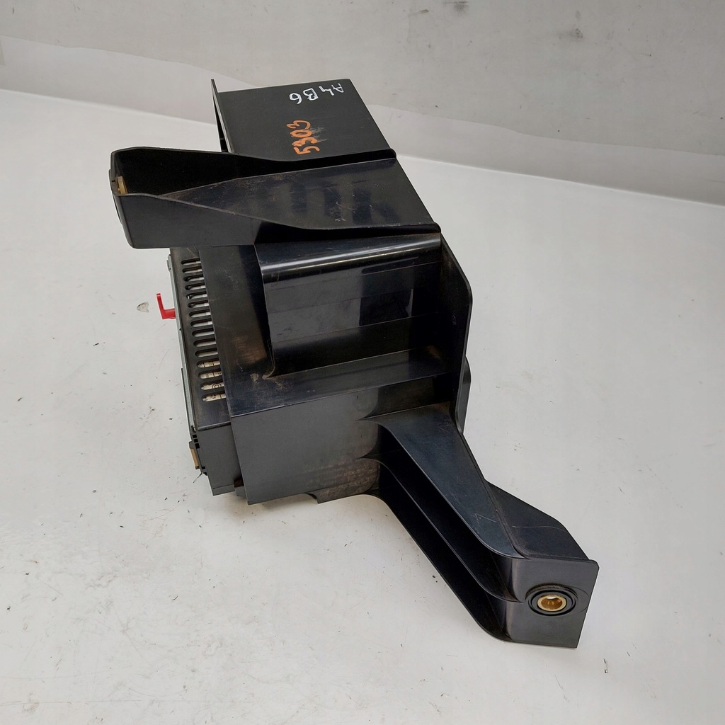 фото №7, Audi a4 b6 считыватель навигации корпус 8e9035201