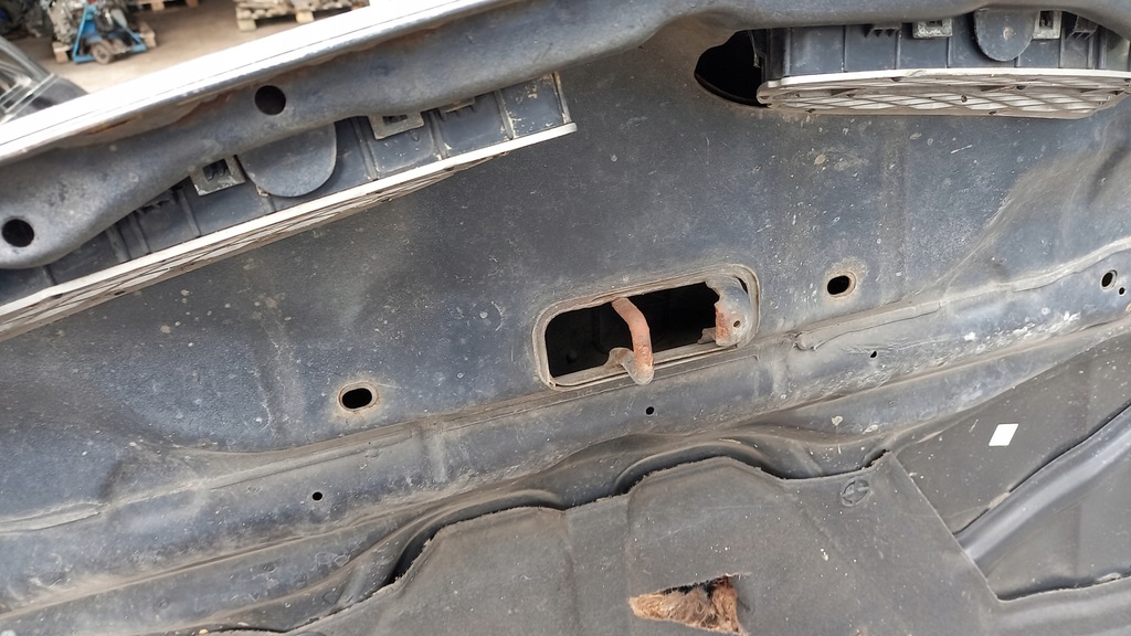 фото №8, Капот перед nissan primera 01r 2.0d