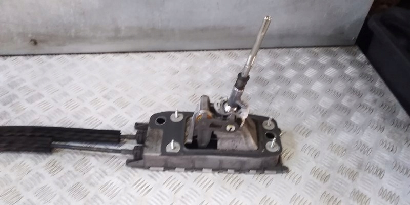 фото №4, Octavia ii yeti 2.0 tdi выборщик передач 5k0711049e