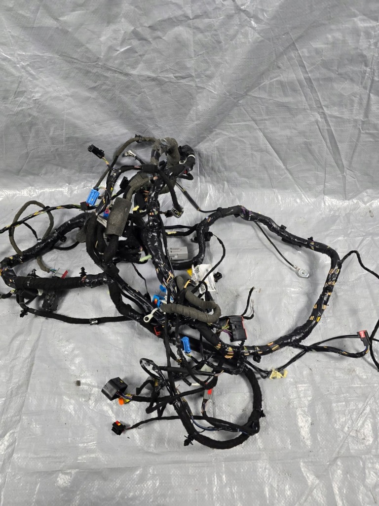 Купити Ford kuga mk2 рестайлінг  електропроводка консолі