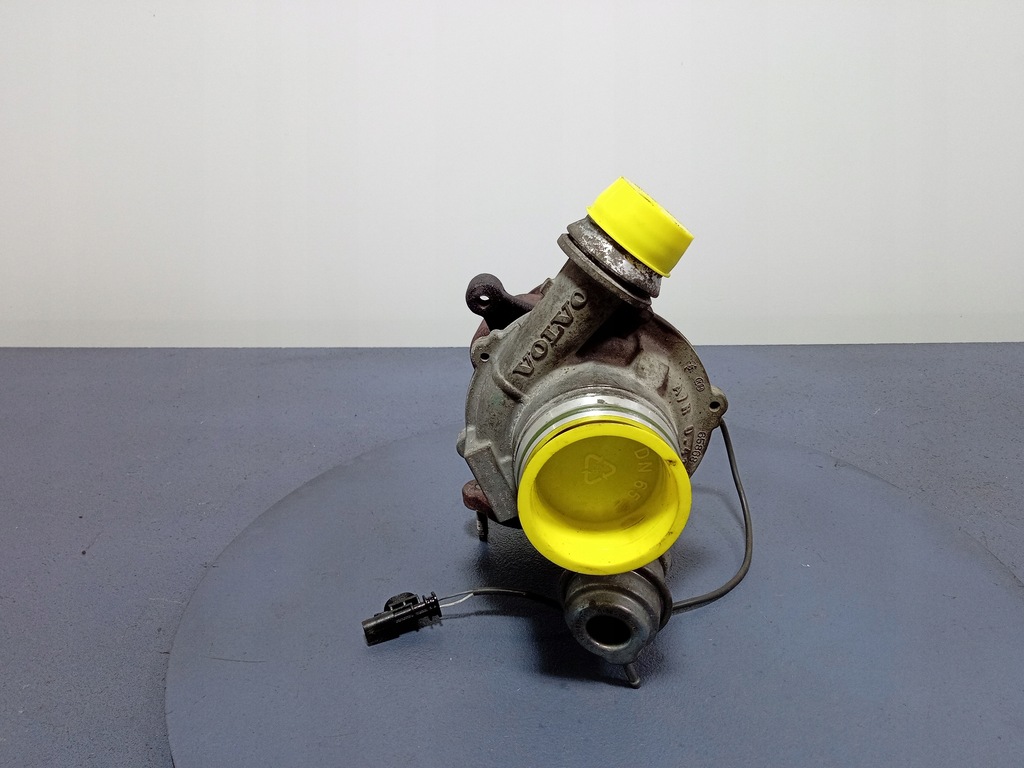 фото №4, Volvo v40 ii 2.0 d2 120km турбонагнетатель 31380130