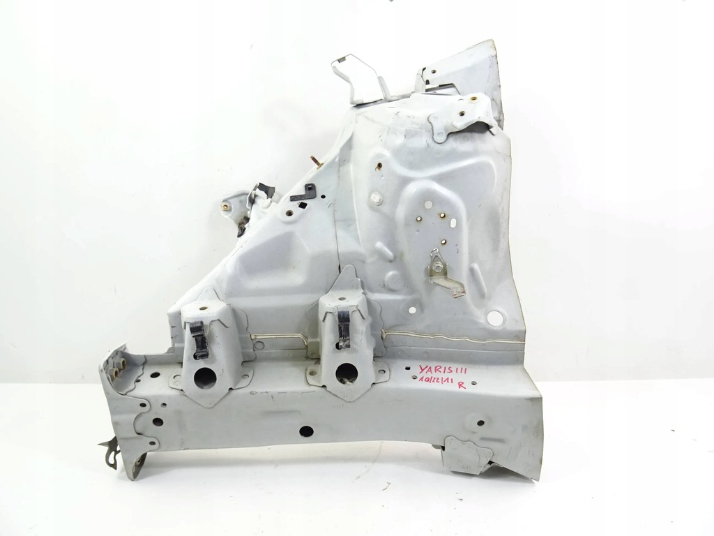 фото №1, Toyota yaris iii lift лонжерон права чверть