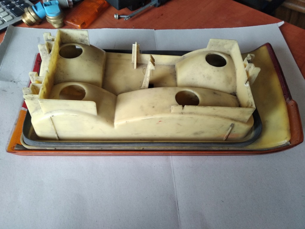 Купить Фара задний задняя правый  renault 9 r9 seima20910 оригинал.