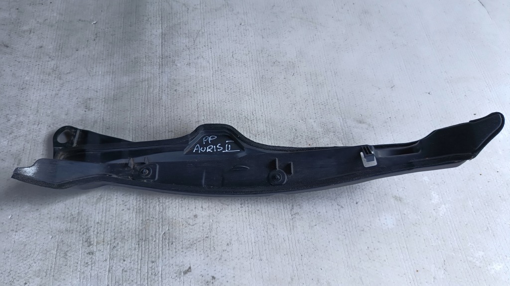 фото №1, Заглушка крыла правая toyota auris ii lift