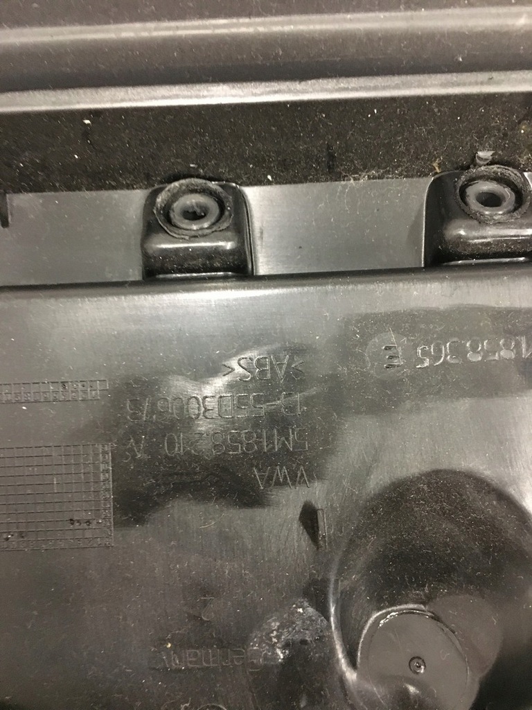 фото №11, Защита консоли нижняя vw golf v plus 5m1858210a