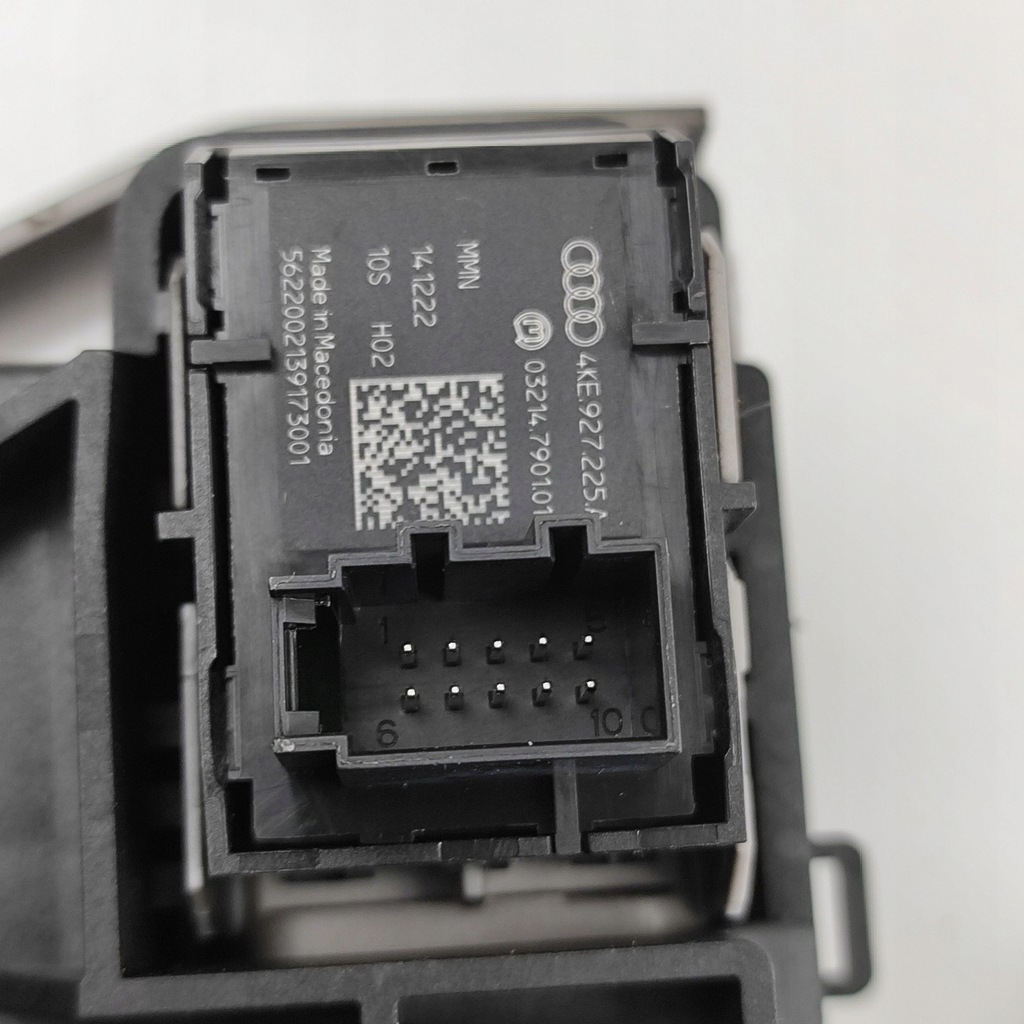 фото №7, Audi q8 2023 домкрат перемикання передач / верхній