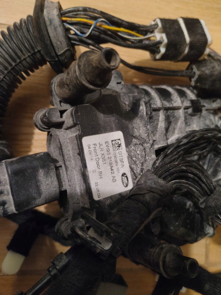 фото №7, Замок дверь jaguar xj x351 доводчик проводка левая правое задние дверь