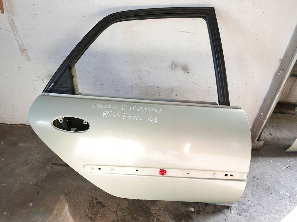 Купити Двері праве задній задні mv931 renault laguna 1 phii