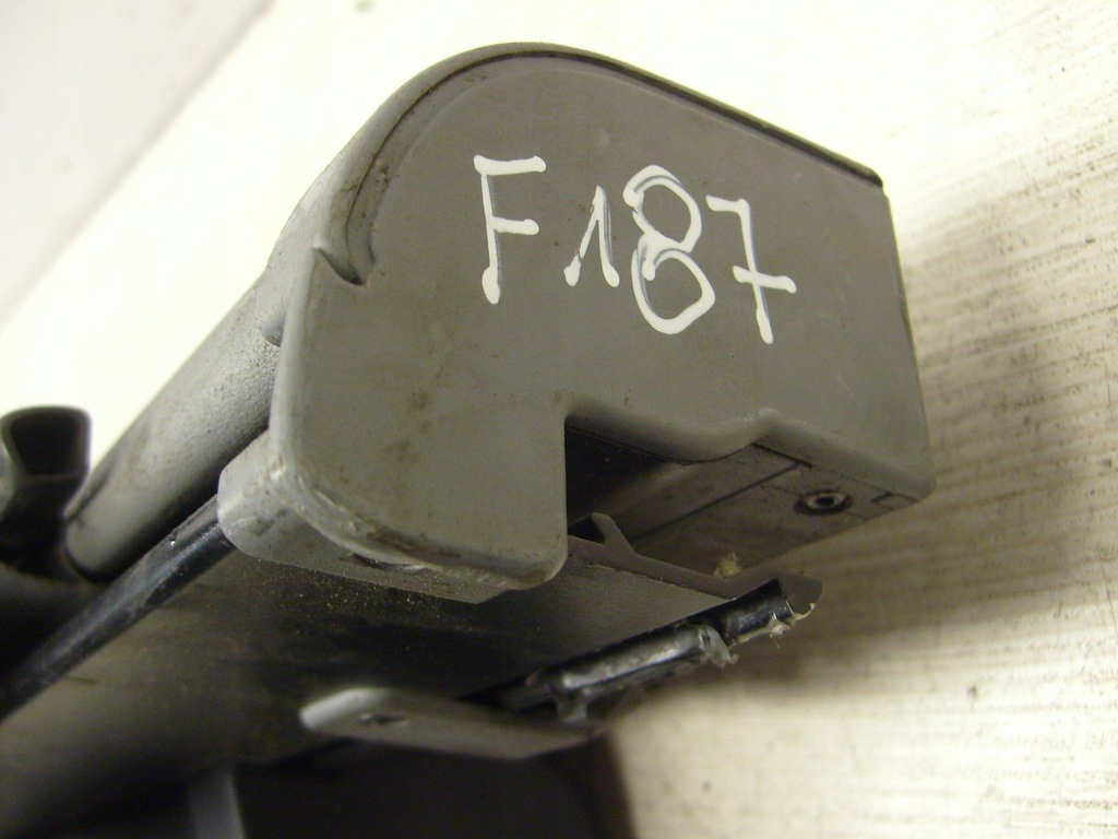 фото №13, Шторка багажника задняя 8236358 bmw 5 e39 kombi