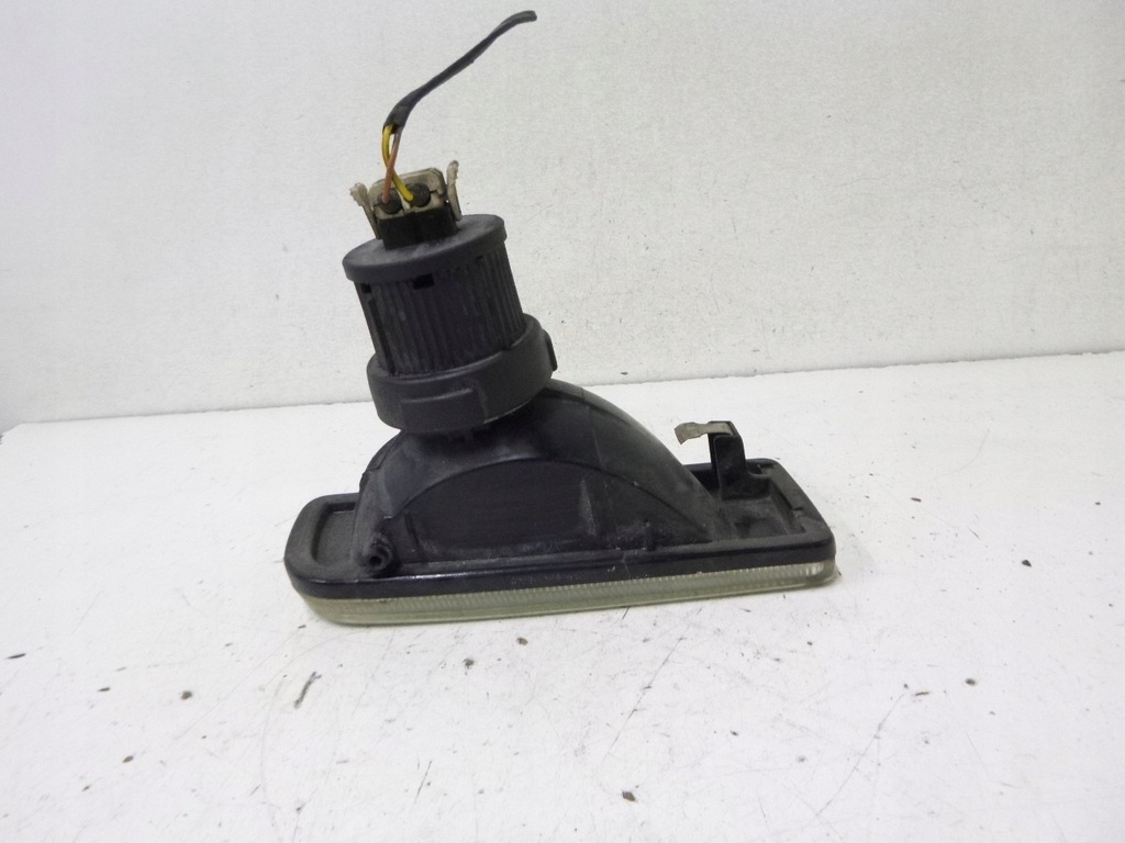 фото №3, Протитуманна фара лівий bmw e36 compact 98r.