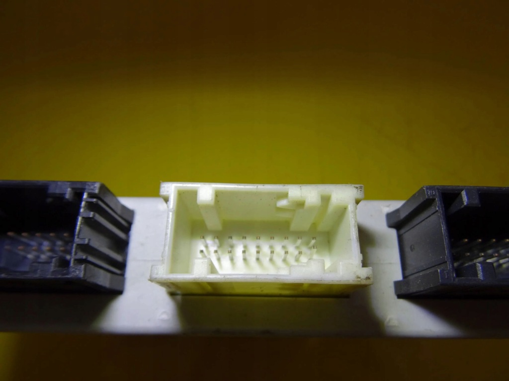 Модуль парковки pdc bmw e90 6982396 nr140 с Разборки