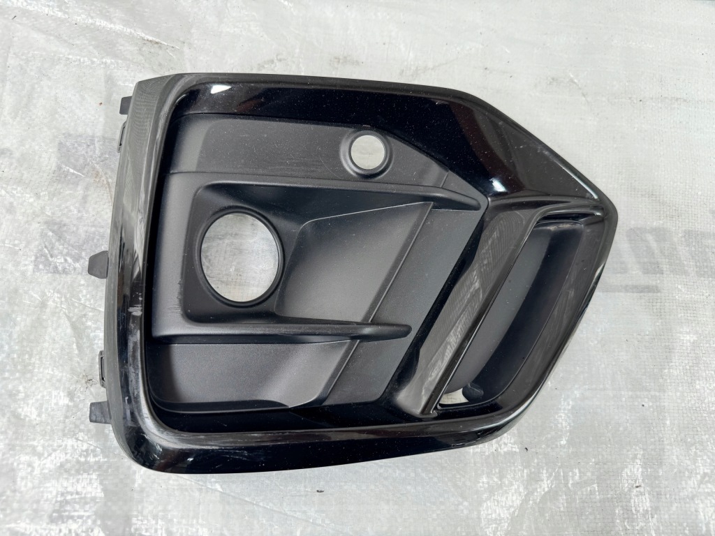 Купить Audi q5 рестайлинг  sportback sline правая решётка бампера