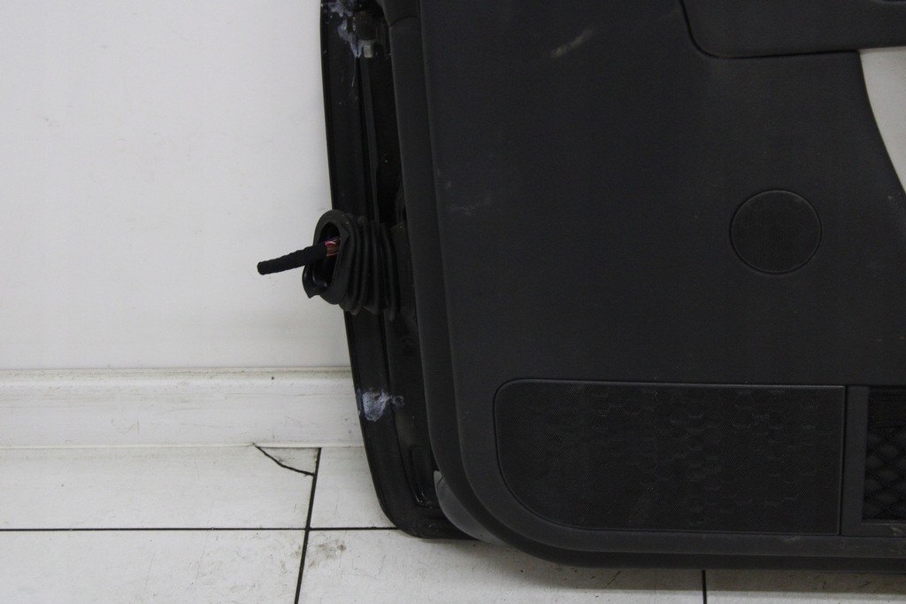 фото №8, Дверь правый перед правое передние audi tt 8n 1998-2006 lz9y